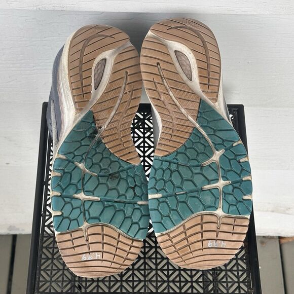 New Balance Sneakers Womens Size 11 D 860 W860S11 Gray Running‎ Shoes No Insoles - Picture 10 of 12